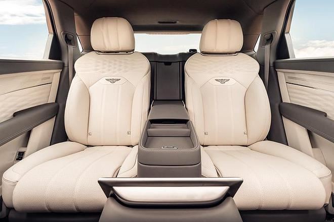 Connu comme le siège auto le plus luxueux de l'histoire, Bentley publie plus ...