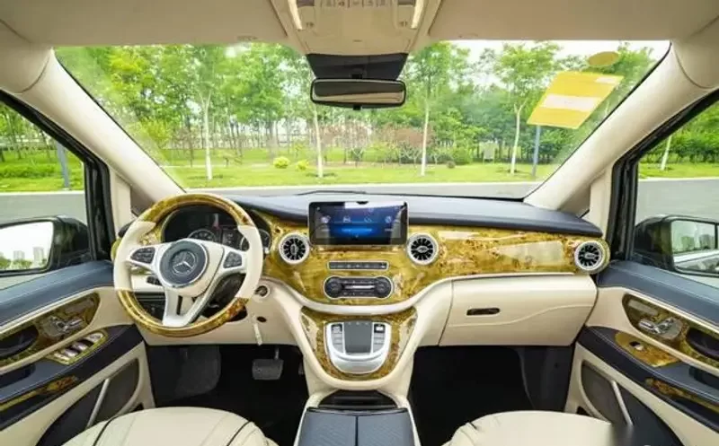 Le processus correct des autocollants de carrosserie pour la décoration extér...