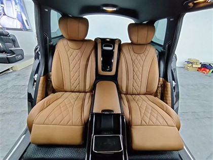 Sièges arrière remplaçables du SUV LC300